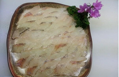 石斑鱼生鱼片
