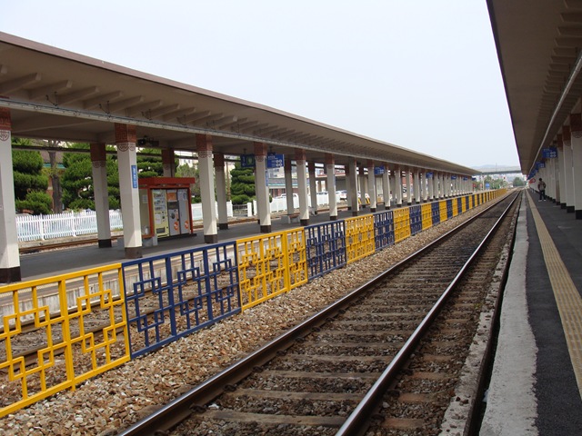 韩国铁轨
