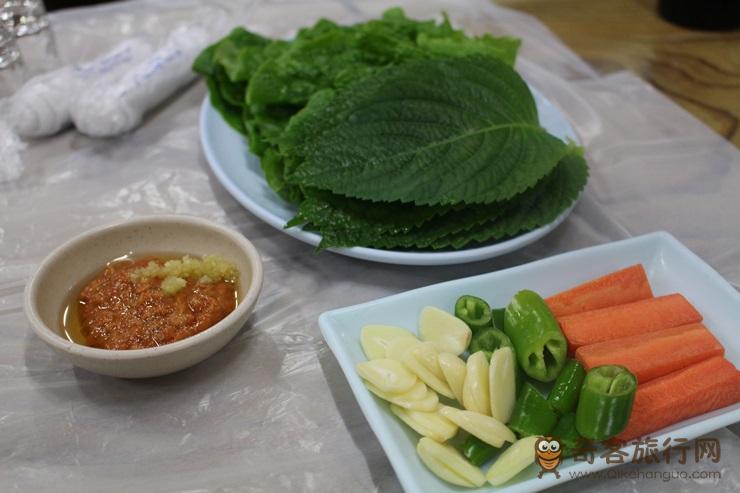 【江原道美食】新鲜美味的生鱼片和辣鱼汤   探访鹭粱津水产市场“江陵水产”