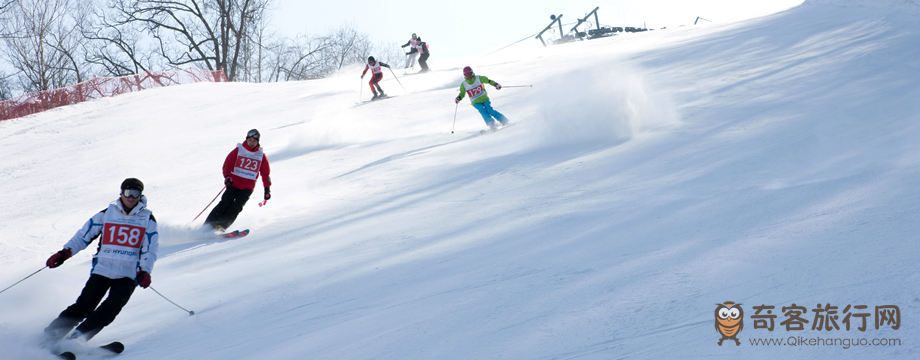 江原道龙平度假村滑雪场