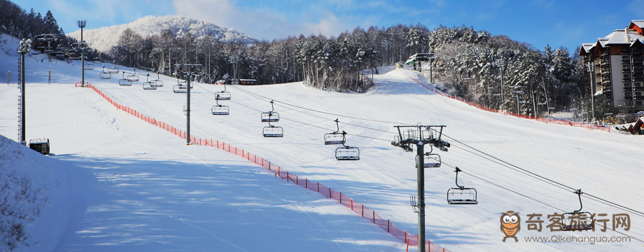 江原道龙平度假村滑雪场