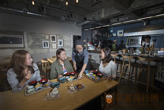 餐厅吃饭